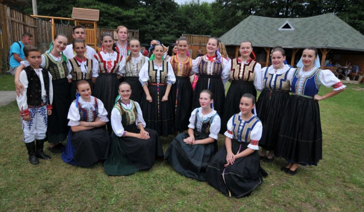 1. fotografia fotogalérie O folklórnej skupine Pridaň
