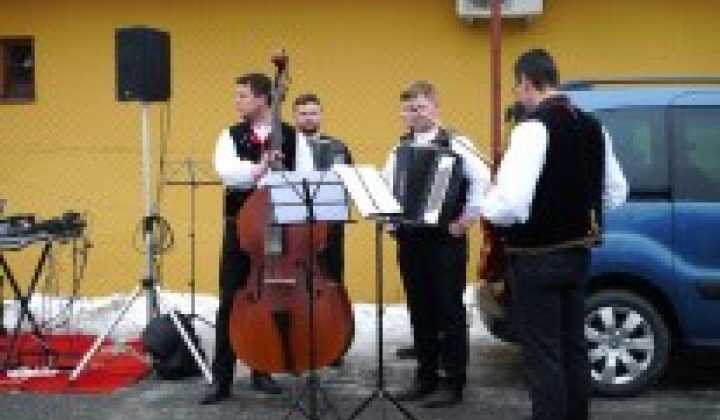 29. fotografia fotogalérie Fašiangová zabíjačka v obci Víťaz 2018 - foto