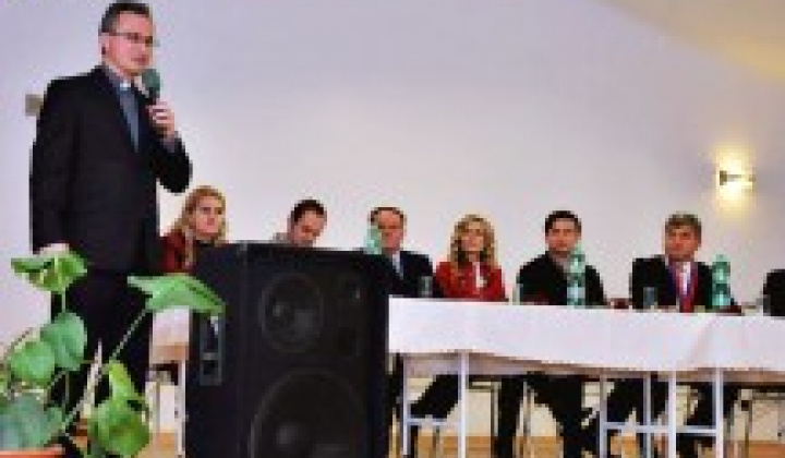 8. fotografia fotogalérie Ustanovujúce zasadnutie - foto