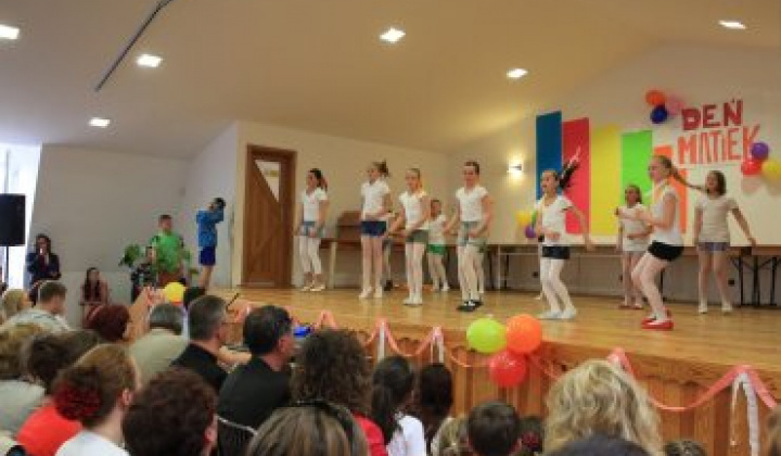 1. fotografia fotogalérie Deň matiek - foto