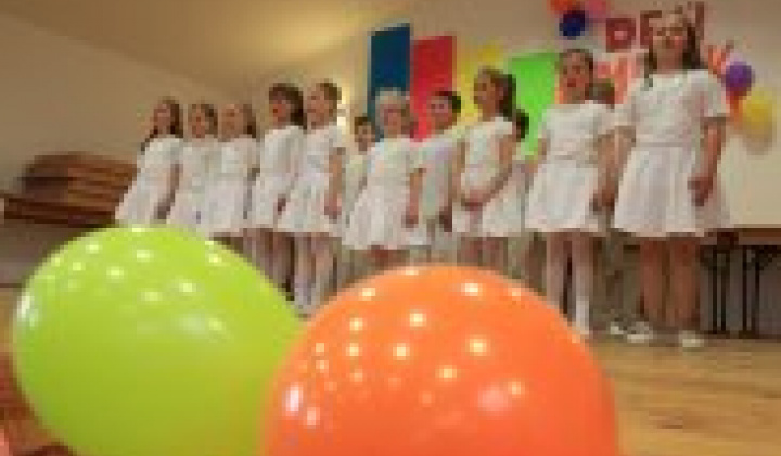 37. fotografia fotogalérie Deň matiek - foto