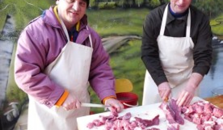 7. fotografia fotogalérie Fašiangová zabíjačka v našej obci Víťaz – Veľká fotogaléria - foto