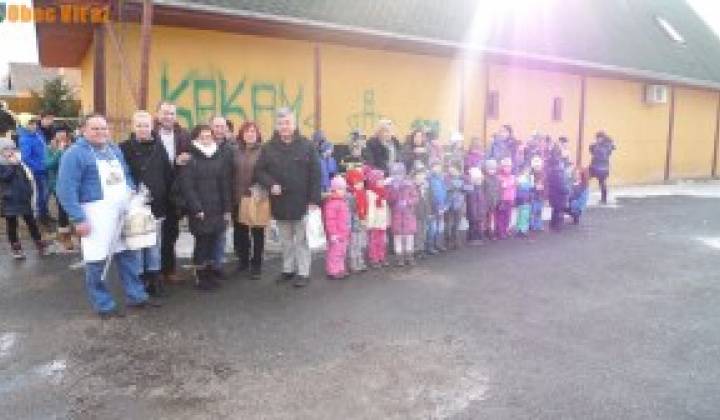 57. fotografia fotogalérie Fašiangová zabíjačka v našej obci Víťaz – Veľká fotogaléria - foto