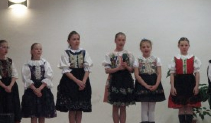 102. fotografia fotogalérie Deň matiek 2016 - foto