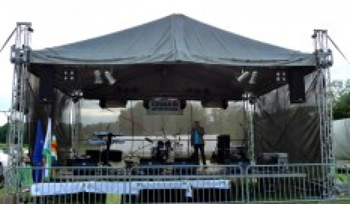 3. fotografia fotogalérie Koncert Petra „ARMSTRONGA“ Ondriu vo Vítěznej(ČR) - foto