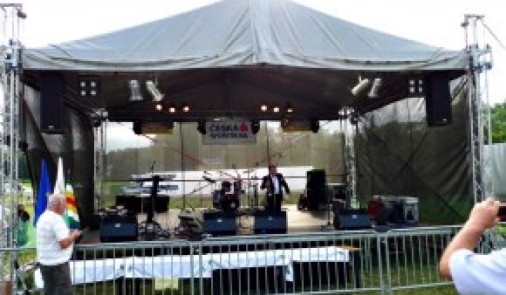 6. fotografia fotogalérie Koncert Petra „ARMSTRONGA“ Ondriu vo Vítěznej(ČR) - foto