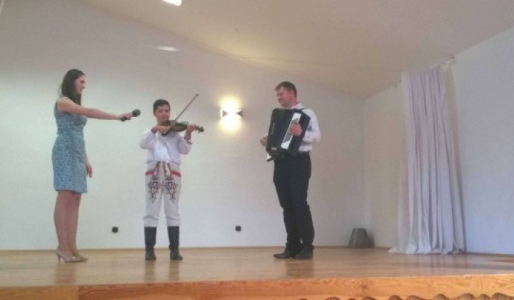 8. fotografia fotogalérie Deň matiek  –  14.5.2017 - foto