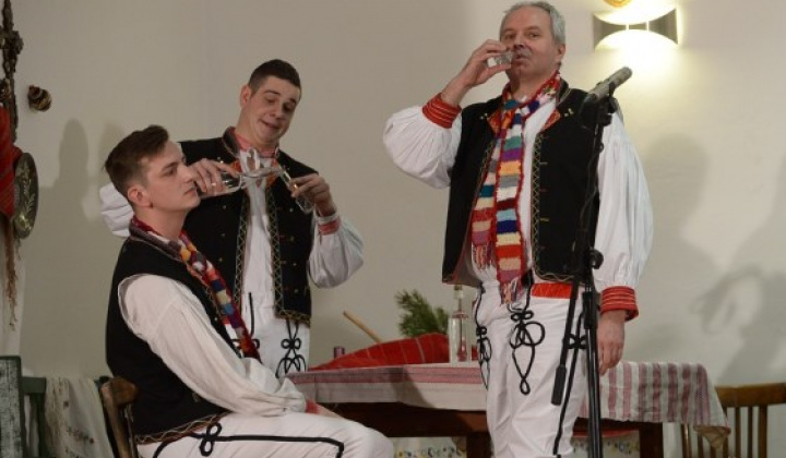 50. fotografia fotogalérie „Joj dzeci, šak buce cicho“ – fotogaléria - foto