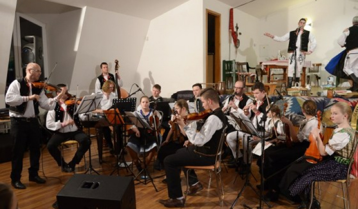 56. fotografia fotogalérie „Joj dzeci, šak buce cicho“ – fotogaléria - foto