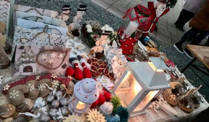 4. fotografia fotogalérie Vianočná burza, sv. Mikuláš a vianočný punč - foto