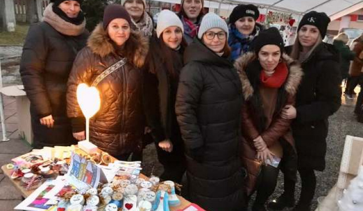 6. fotografia fotogalérie Vianočná burza, sv. Mikuláš a vianočný punč - foto