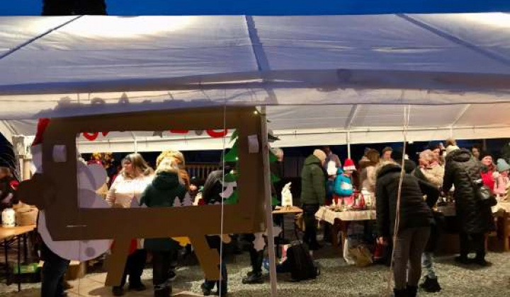 8. fotografia fotogalérie Vianočná burza, sv. Mikuláš a vianočný punč - foto