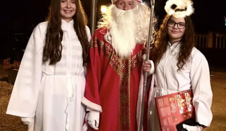 13. fotografia fotogalérie Vianočná burza, sv. Mikuláš a vianočný punč - foto