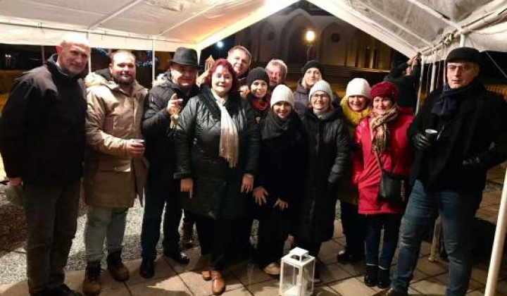 15. fotografia fotogalérie Vianočná burza, sv. Mikuláš a vianočný punč - foto