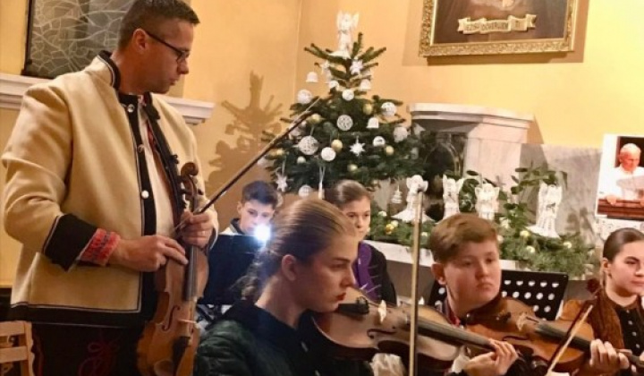 3. fotografia fotogalérie Vianočný koncert – FS Pridaň  a FS Pridaňčatá - foto