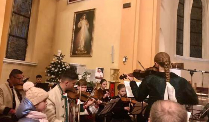 7. fotografia fotogalérie Vianočný koncert – FS Pridaň  a FS Pridaňčatá - foto