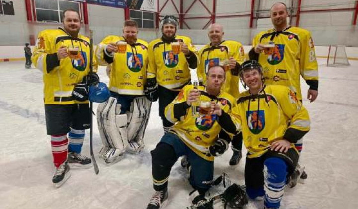 7. fotografia fotogalérie Hokejový amatérsky turnaj - foto