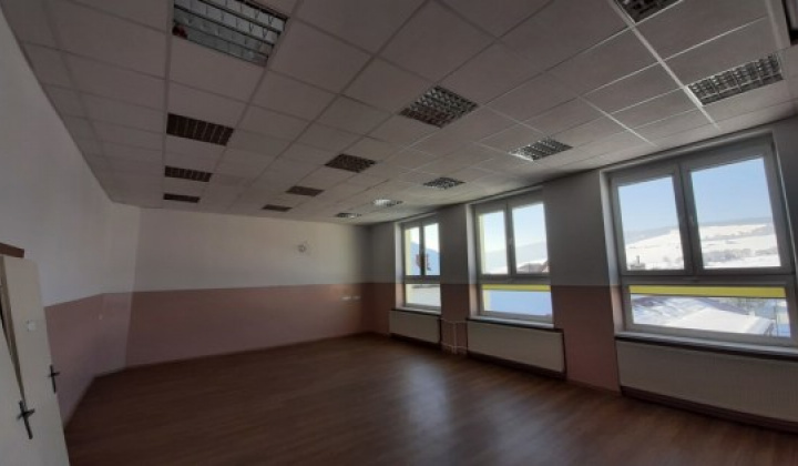 72. fotografia fotogalérie Rekonštrukcia priestorov ZŠ vo Víťaze - foto