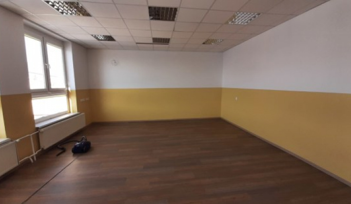 76. fotografia fotogalérie Rekonštrukcia priestorov ZŠ vo Víťaze - foto