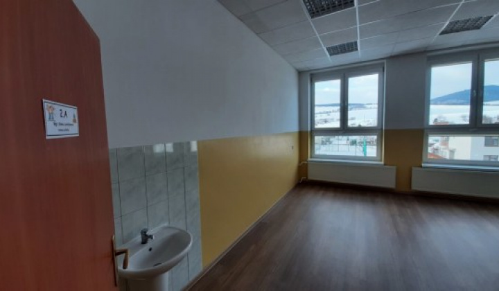 90. fotografia fotogalérie Rekonštrukcia priestorov ZŠ vo Víťaze - foto