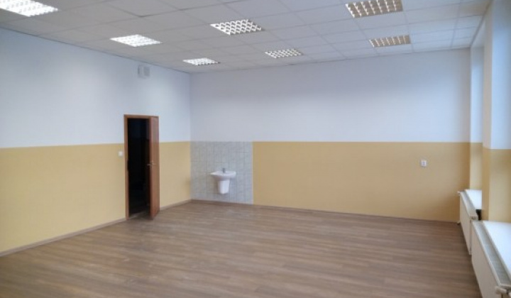 98. fotografia fotogalérie Rekonštrukcia priestorov ZŠ vo Víťaze - foto