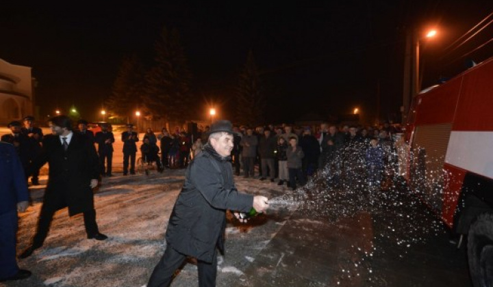 9. fotografia fotogalérie Hasiči dostali „novú Tatru“. - foto