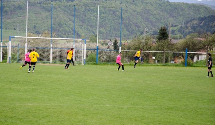 1. fotografia fotogalérie Nádherný góóól rozhodol o troch bodoch - foto