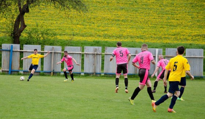 2. fotografia fotogalérie Nádherný góóól rozhodol o troch bodoch - foto