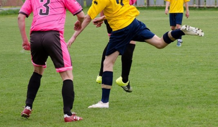 4. fotografia fotogalérie Nádherný góóól rozhodol o troch bodoch - foto