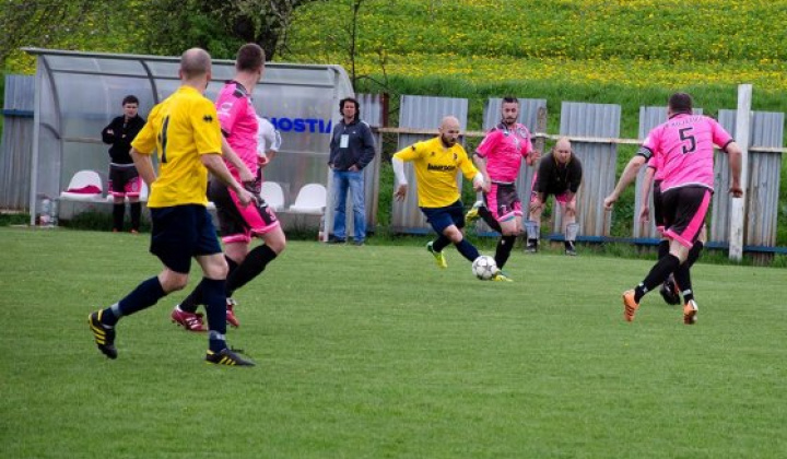 8. fotografia fotogalérie Nádherný góóól rozhodol o troch bodoch - foto