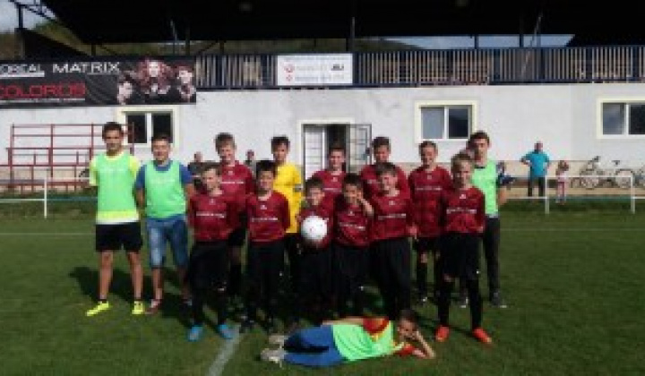3. fotografia fotogalérie Nové futbalové dresy pre našich žiakov - foto