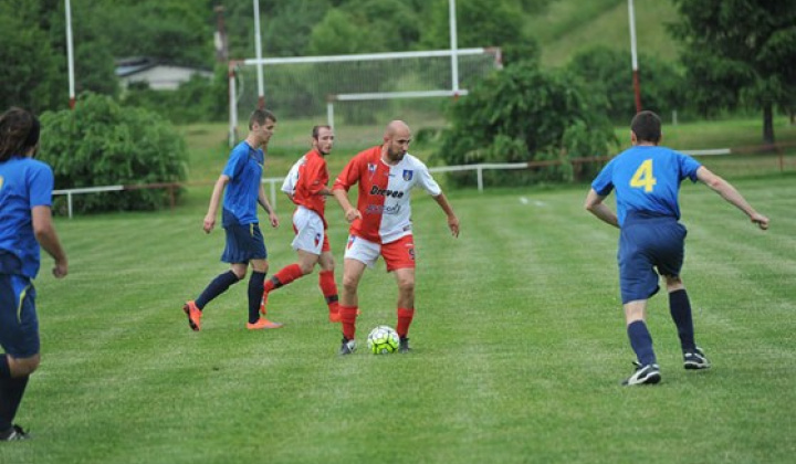 2. fotografia fotogalérie TRI GÓLY ZA ŠESŤ MINÚT - foto