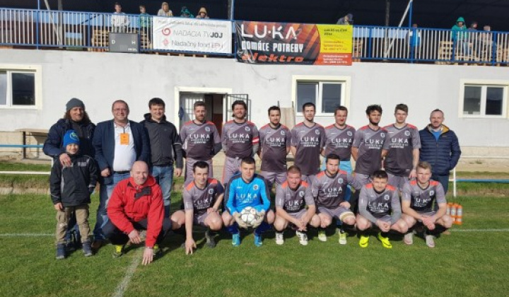 1. fotografia fotogalérie Nové futbalové dresy pre A mužstvo! - foto