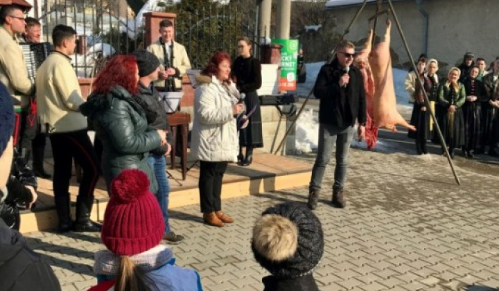 1. fotografia fotogalérie VÁŽENÍ SPOLUOBČANIA VÍŤAZANIA, MILÍ PRIATELIA, - foto