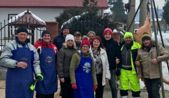 13. fotografia fotogalérie VÁŽENÍ SPOLUOBČANIA VÍŤAZANIA, MILÍ PRIATELIA, - foto