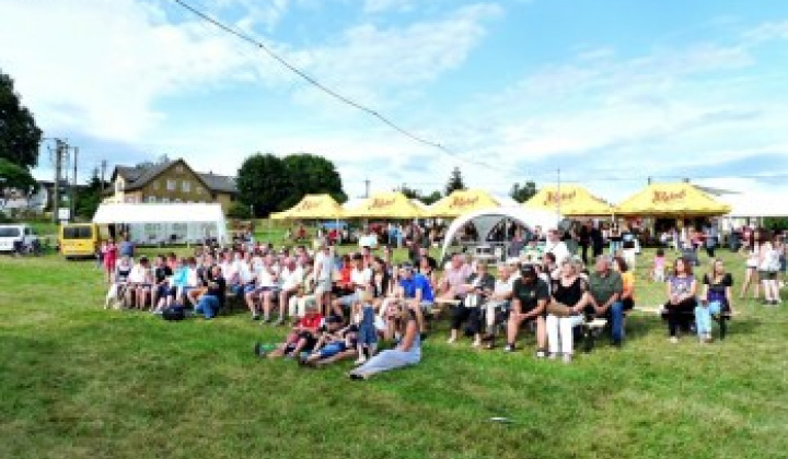 8. fotografia fotogalérie Koncert Petra „ARMSTRONGA“ Ondriu vo Vítěznej(ČR) - foto