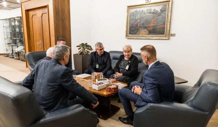 4. fotografia fotogalérie Aktuality / ZO SZPB Víťaz- Stretnutie s predstaviteľmi NR SR v Bratislave - foto