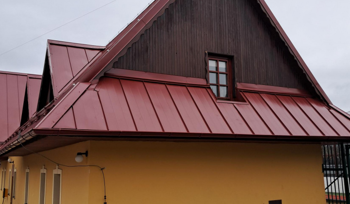 4. fotografia fotogalérie Aktuality / ''Rekonštrukcia strechy Remeselného domu'' - foto