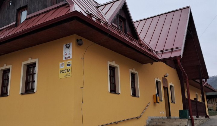 9. fotografia fotogalérie Aktuality / ''Rekonštrukcia strechy Remeselného domu'' - foto