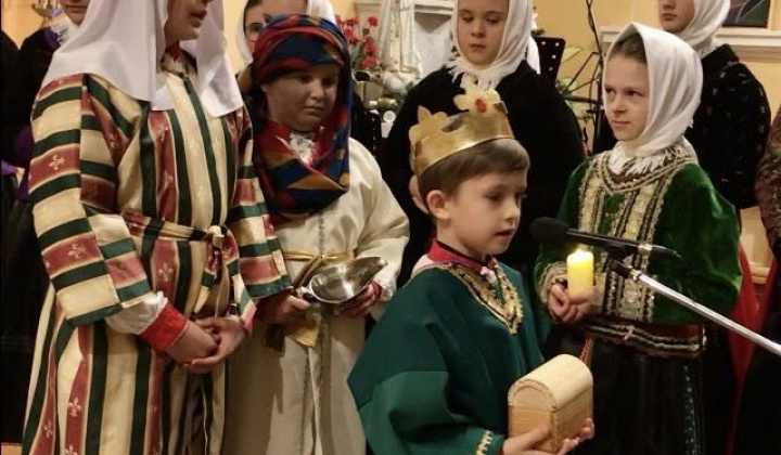 7. fotografia fotogalérie Kultúrne podujatia / Vianočný koncert DFS Pridaň, DFS Pridaňčatá a ĽH Fiškaľ - foto