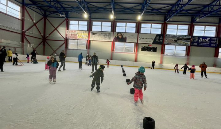 13. fotografia fotogalérie Kultúrne podujatia / Popoludnie na ľade-02.02.2026 - foto