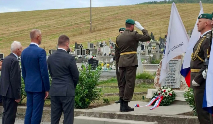 18. fotografia fotogalérie Kultúrne podujatia / Slávnostné odhalenie Pamätníka padlých hrdinov II. svetovej vojny-04.09.2026 - foto